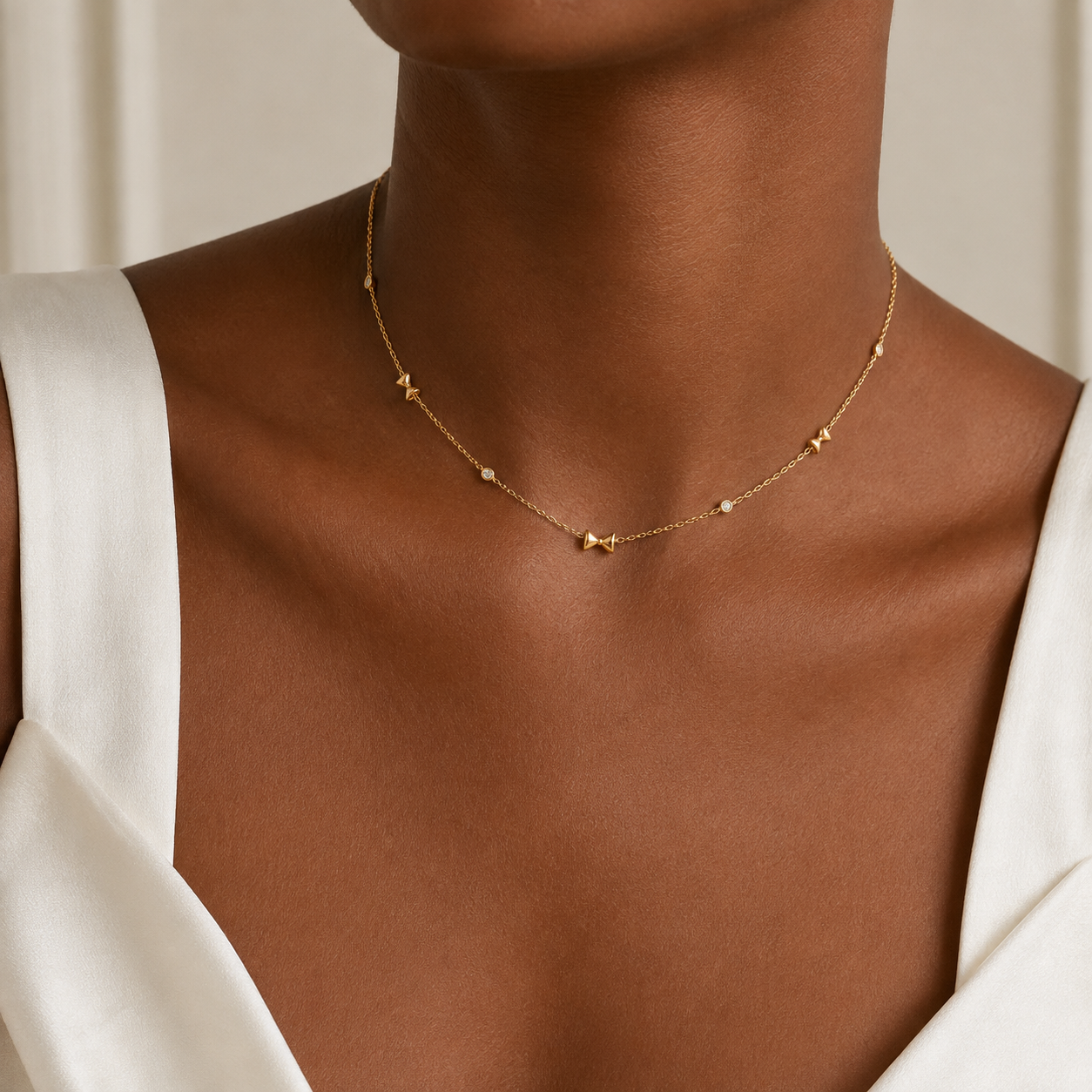 Éloise Bow Necklace